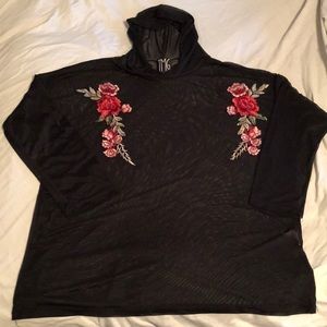 1x mesh shirt w hood w embroidered roses on front